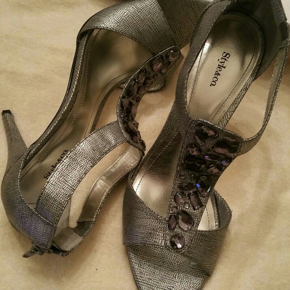 Style & Co Grey Shoe.